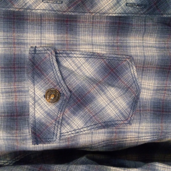 Legacy Falls Lightweight Shacket - Picture 2 of 3